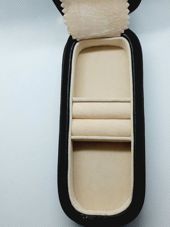 NEW Rowalland of Scotland Zippered Jewelry Keeper - Picture 12 of 15